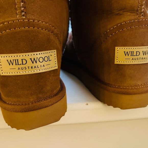 Wild Wool Women’s Tall Boots - Picture 3 of 4